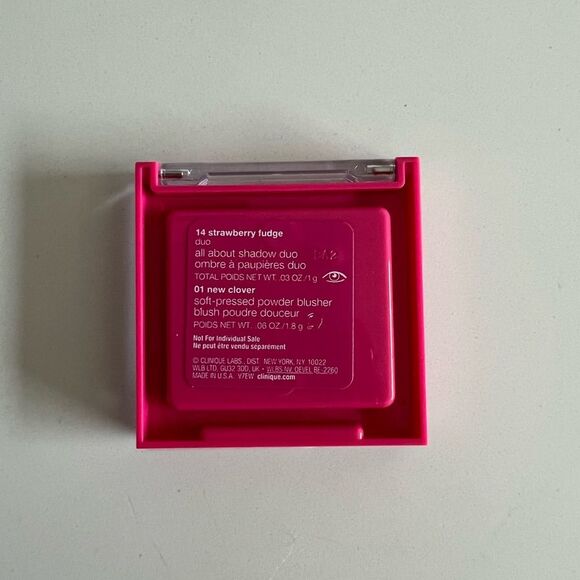 NWOT- clinique eyeshadow blush duo - Picture 2 of 2